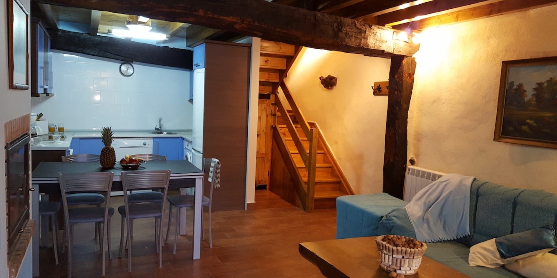 Salón y cocina de La Plazuela II